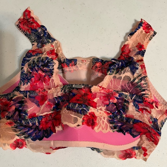 Victoria Secret Pink Bralette S - Picture 2 of 3